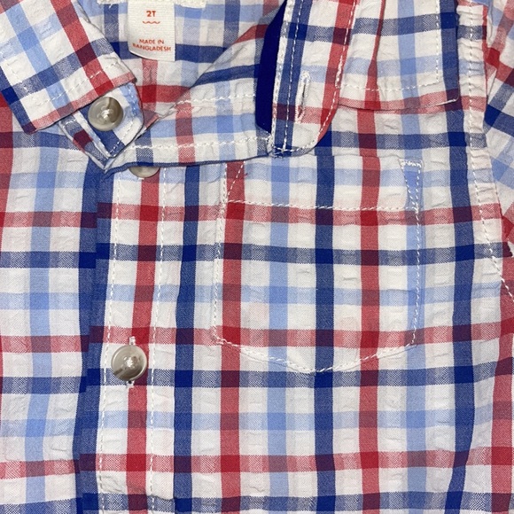 Size 2T Cat and Jack Red, white blue short sleeve shirt perfect for the the 4th - Picture 4 of 5